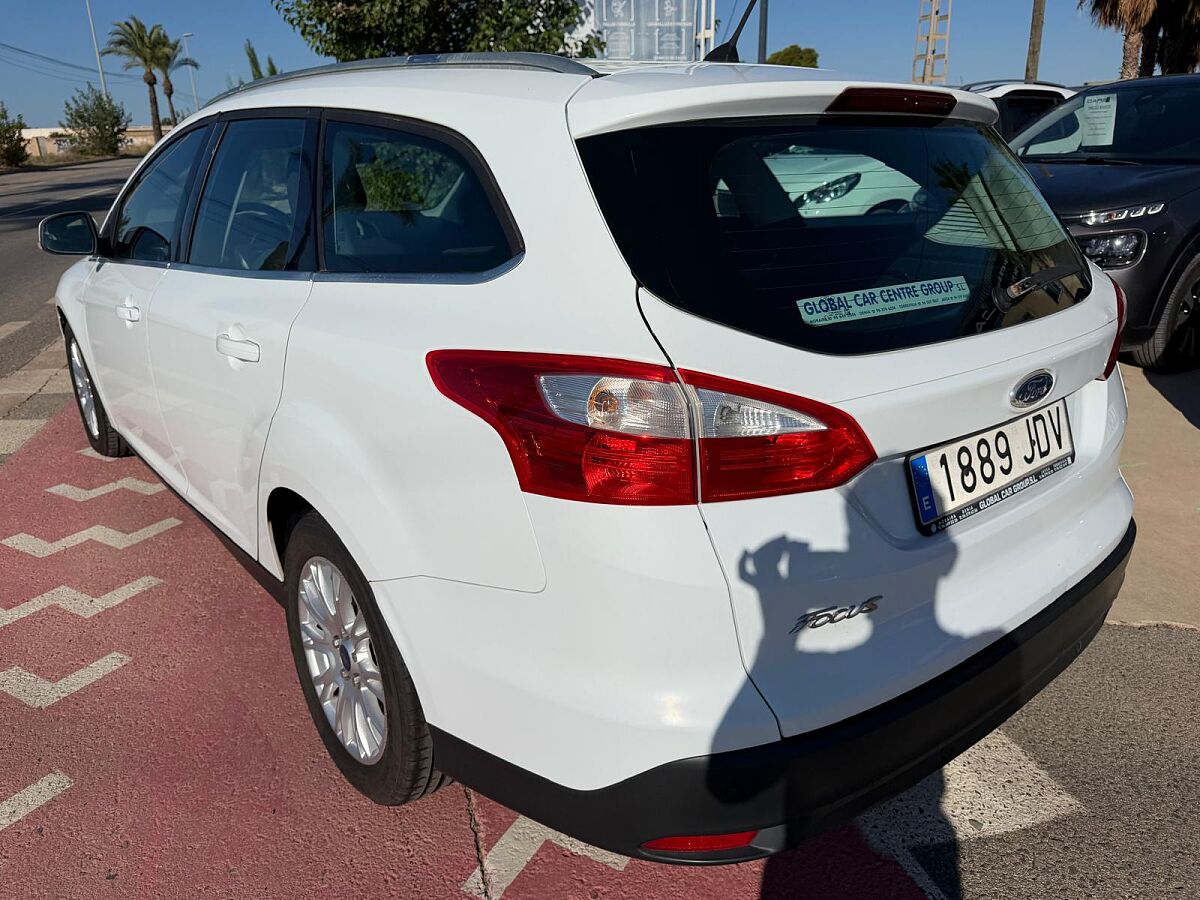 FORD FOCUS TITANIUM ESTATE 2.0 TDCI AUTO SPANISH LHD IN SPAIN 62000 MILES SUPERB 2011